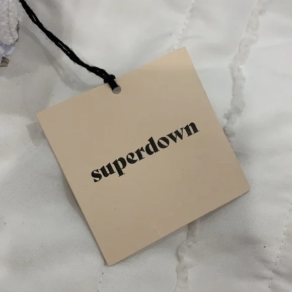 Superdown White Flowy Shorts - Picture 5 of 5